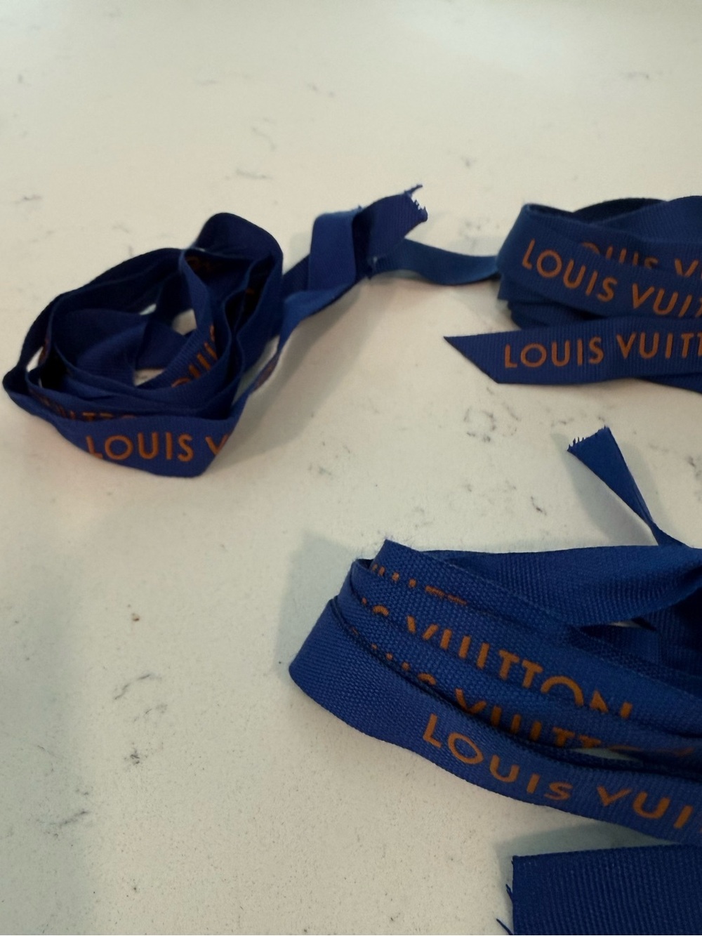 Louis Vuitton Ribbons - Picture 4 of 4
